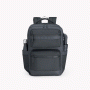 Mochila preta em Polyester / PU. Conta com alças para as costas e bolso, alça para as mãos, alça para pendurar e alça carona para mala. Na parte externa conta com saída para fio, faixa refletiva, borrachão, dois fechos laterais, dois bolsos laterais com tela, bolso frontal e dois bolsos na parte superior com fechamento em zíper. Na parte interna do primeiro bolso, conta com 4 compartimentos. No bolso principal, conta com compartimento aveludado para notebook de até 15 e mais um compartimento.
