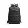 Mochila preta em Polyester / PU. Conta com alças almofadadas para as costas, alça almofadada para as mãos, alça para pendurar e alça carona para mala. Na parte externa conta três bolsos frontais, sendo dois menores com zíper simples e um maior com zíper duplo cursor, bolso traseiro (parte de apoio as costas), bolso principal com zíper duplo cursor e dois bolsos laterais com elástico para melhor adaptação do objeto desejado. Na parte interna conta com compartimento aveludado para notebook de até 15 e fecho em velcro para fixação e segurança do notebook, gancho para fácil acesso às chaves e quatro pequenos compartimentos para organização de pequenos itens.